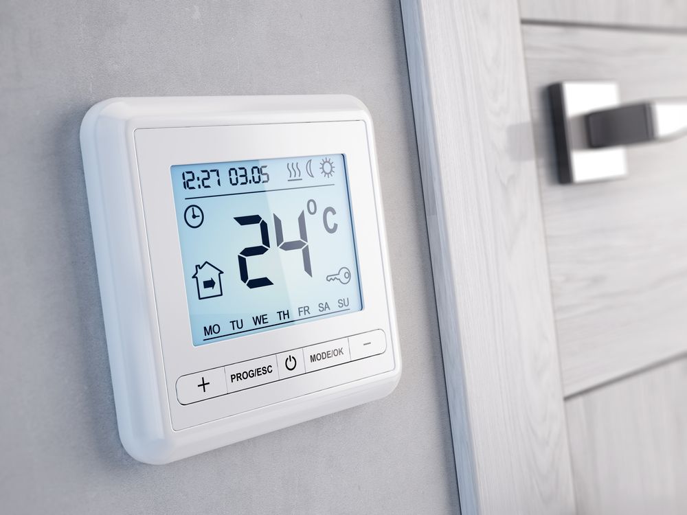 Терморегулятор теплого пола в интерьере дома