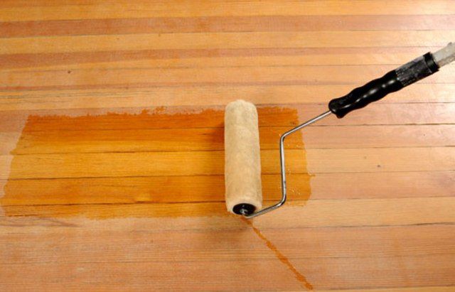 Покрытие деревянного пола лаком