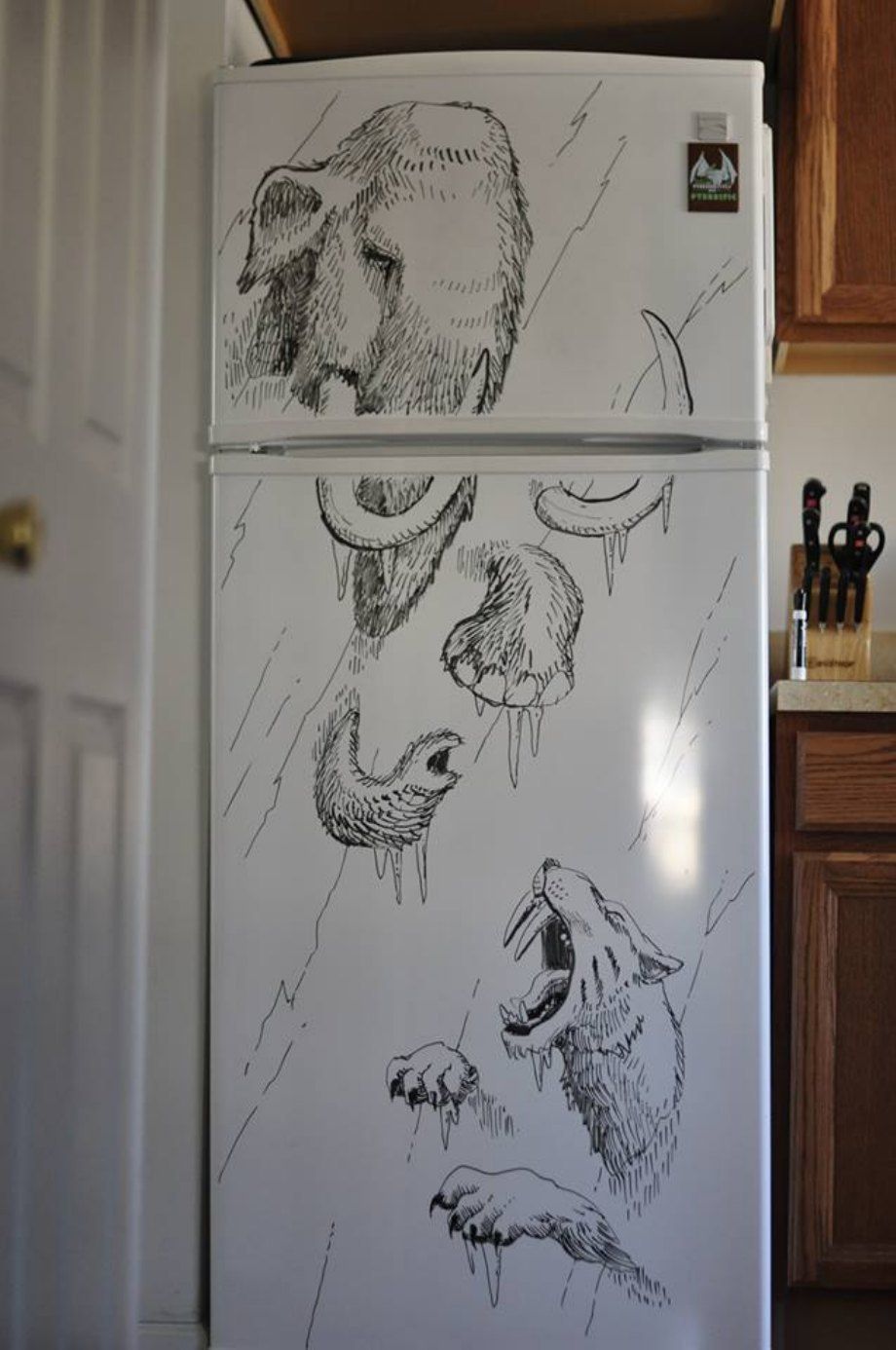рисовать на холодильнике